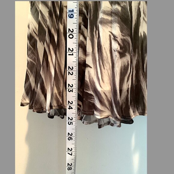 Talbots Classic  summer Zebra print pleated and lined skirt Size 10, side zipper - Picture 5 of 8
